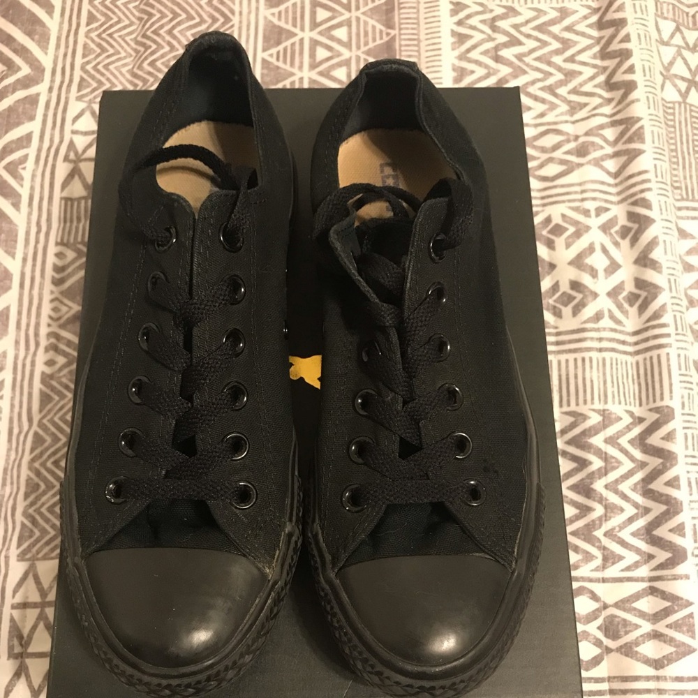 Women’s converse